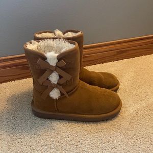 Koolaburra by UGG girls boots